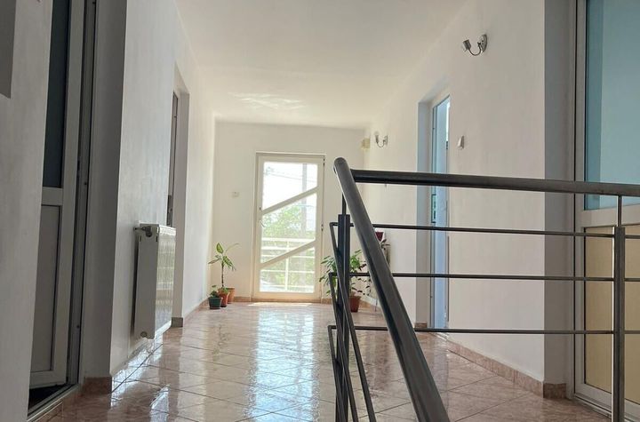 Catelu vanzare vila anunturi imobiliare Bucuresti