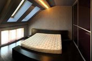 Apartament-mansarda str. Moldovei etaj 9 anunturi imobiliare Bihor