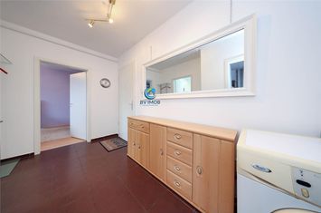 Apartament 2 camere de inchiriat AVANTGARDEN - Brasov anunturi imobiliare Brasov