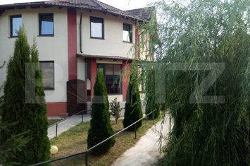 Vilă - 4 camere de vanzare BACAU - Bacau anunturi imobiliare Bacau
