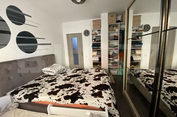 Apartament 3 camere de vanzare FLORESTI - Cluj anunturi imobiliare Cluj