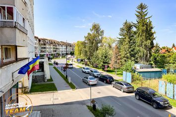 Apartament 4 camere de vanzare CENTRAL - Covasna anunturi imobiliare Covasna