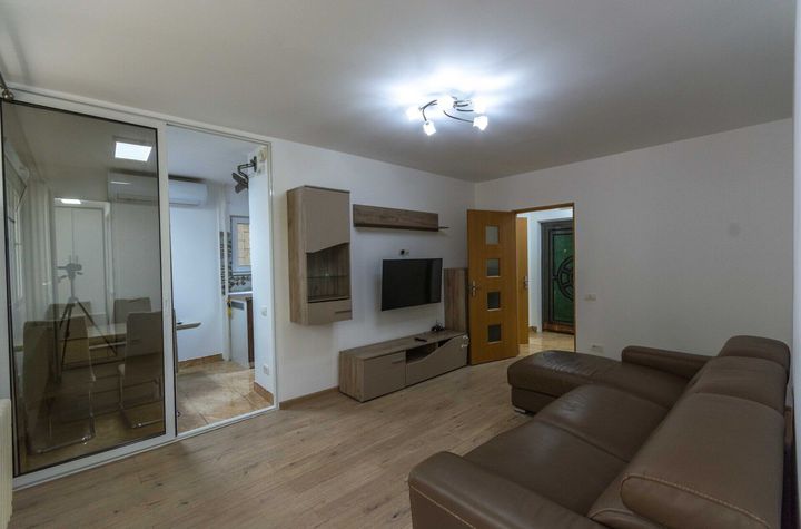 Titan - Prisaca Dornei nr. 6, Parcul Titanii,  2 camere cu loc de parc anunturi imobiliare Bucuresti