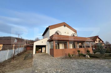 Vilă - 5 camere de vanzare ANINOASA - Dambovita anunturi imobiliare Dambovita