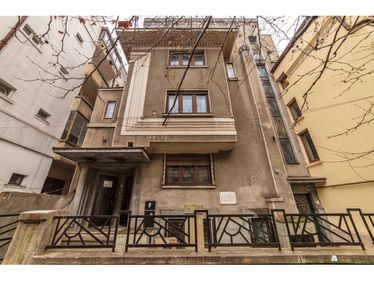 O bijuterie imobiliară de vânzare: „Căminul Nottara”