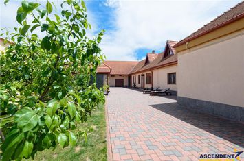 Casă - 5 camere de vanzare EXTERIOR EST - Brasov anunturi imobiliare Brasov