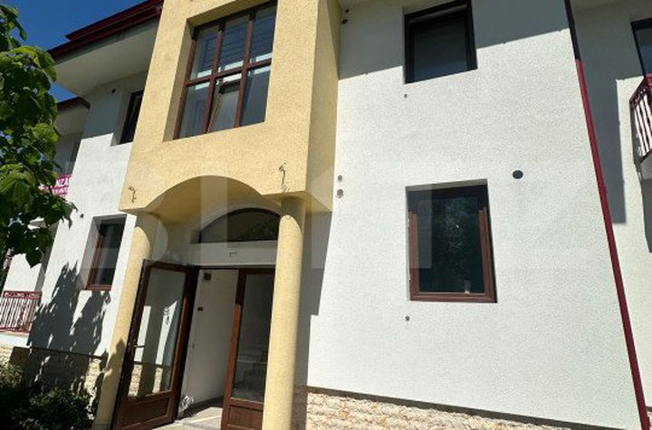 Casă - 10 camere de vanzare CLUJ-NAPOCA - Cluj anunturi imobiliare Cluj