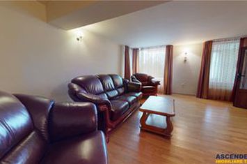 Vilă - 4 camere de vanzare CENTRAL - Brasov anunturi imobiliare Brasov