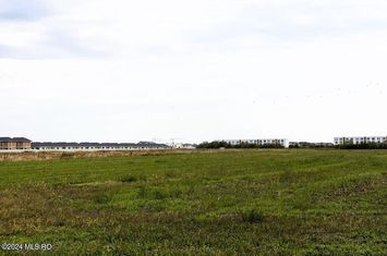 Tunari - Zona cu potential, 57.300 mp, intravilan, deschidere 94 ml anunturi imobiliare Bucuresti