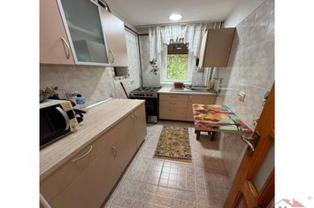 Apartament 4 camere de vanzare SUD - Vrancea anunturi imobiliare Vrancea