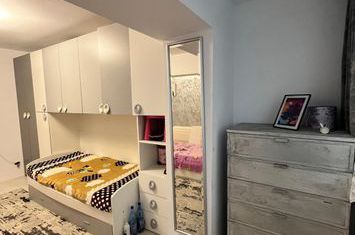 Apartament 3 camere de vanzare RADAUTI - Suceava anunturi imobiliare Suceava