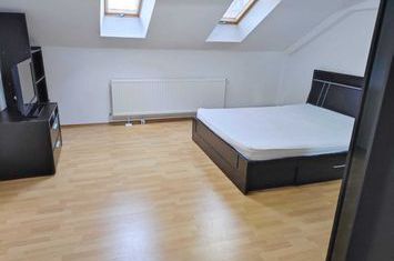 Apartament 3 camere de vanzare GARII - Brasov anunturi imobiliare Brasov