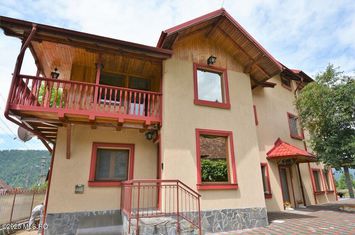 Campulung - Leresti, casa de munte, teren 5503 mp anunturi imobiliare Arges