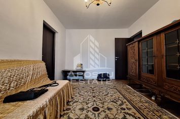 Apartament 2 camere, semidecomandat, Aurel Vlaicu anunturi imobiliare Arad