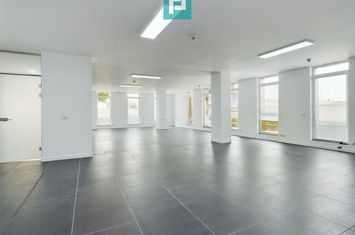 Spațiu de birouri în Complexul Plaza anunturi imobiliare Arad