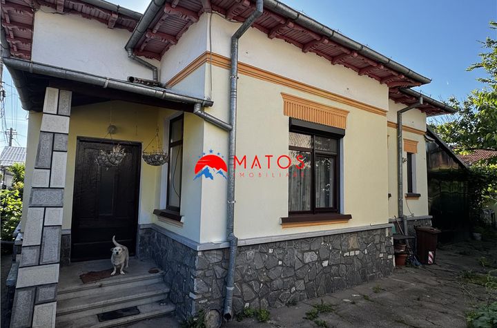 Casă - 3 camere de vanzare CENTRU - Prahova anunturi imobiliare Prahova