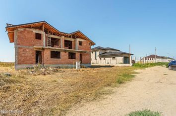 CREVEDIA, DUPLEX 264 MP, LOT 724 MP, LA ROSU! anunturi imobiliare Dambovita