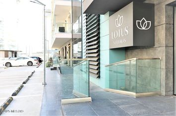 Mamaia Nord - Lotus Studios, 2 camere langa mare, 56 Mp, etajul 4/7! anunturi imobiliare Constanta