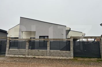 Casă - 4 camere de vanzare NUFARUL - Bihor anunturi imobiliare Bihor