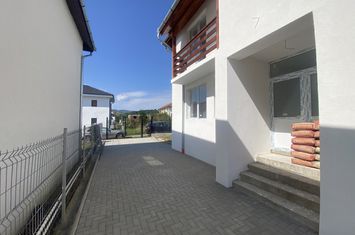 Vilă - 4 camere de vanzare CISNADIE - Sibiu anunturi imobiliare Sibiu