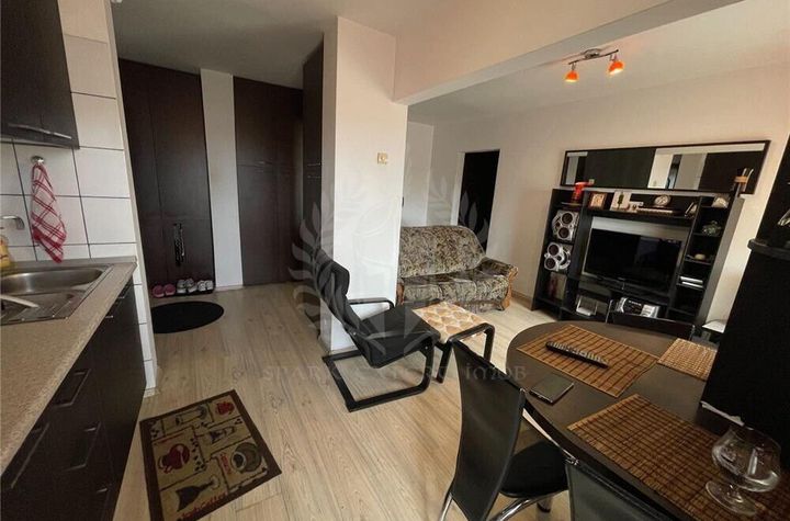 APARTAMENT DE VÂNZARE CU 3 CAMERE anunturi imobiliare Prahova