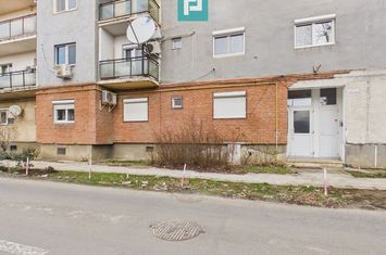 Apartament 3 camere pentru investiții în Grădiște anunturi imobiliare Arad