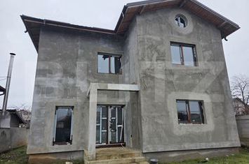 Vilă - 4 camere de vanzare TARGOVISTE - Dambovita anunturi imobiliare Dambovita
