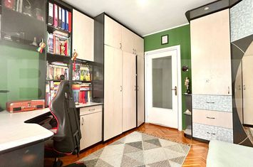 Apartament 3 camere de vanzare NUFARUL - Bihor anunturi imobiliare Bihor