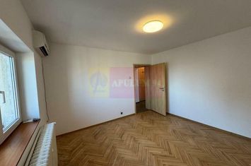 Vanzare apartament de 3 camere in zona Piata Alba Iulia anunturi imobiliare Bucuresti