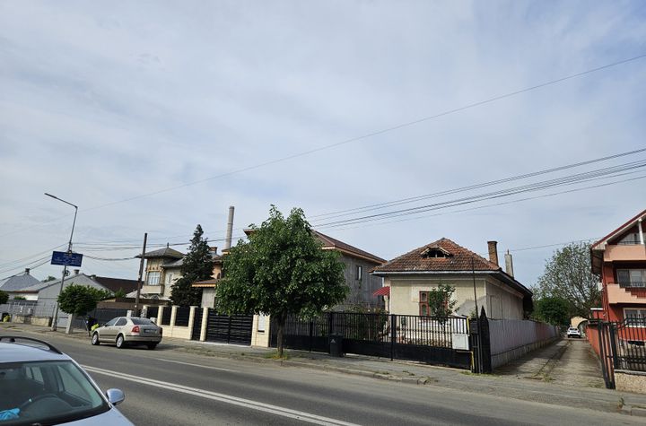 Casă - 4 camere de vanzare TARGU-JIU - Gorj anunturi imobiliare Gorj