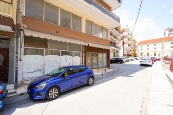 Spațiu comercial 132 mp în Metropolis of Drama anunturi imobiliare Grecia