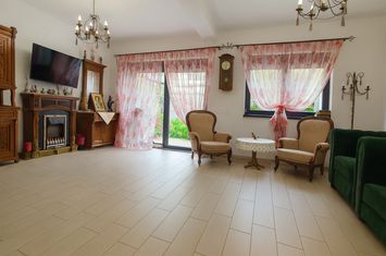 Casă - 4 camere de vanzare SELIMBAR - Sibiu anunturi imobiliare Sibiu