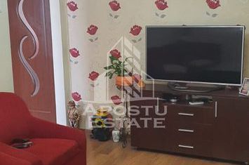Apartament cu 3 camere si boxa, zona Dacia anunturi imobiliare Timis
