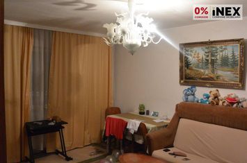 Apartament 3 camere de vanzare BANAT - Arges anunturi imobiliare Arges