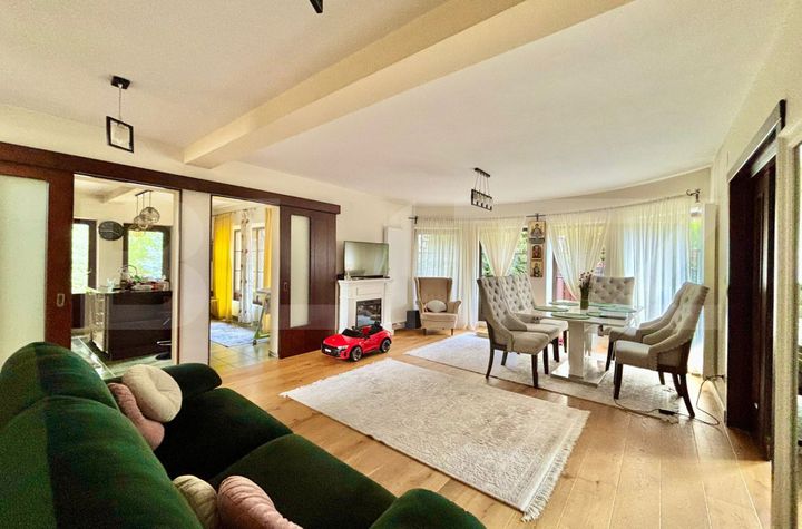 Vilă - 5 camere de vanzare SANPETRU - Brasov anunturi imobiliare Brasov