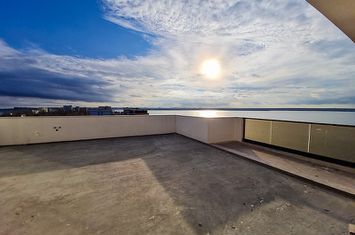 Apartament 3 camere de vanzare MAMAIA - Constanta anunturi imobiliare Constanta