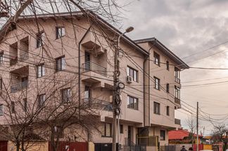 Apartament 3 camere de vânzare Bucuresti - Bucurestii Noi