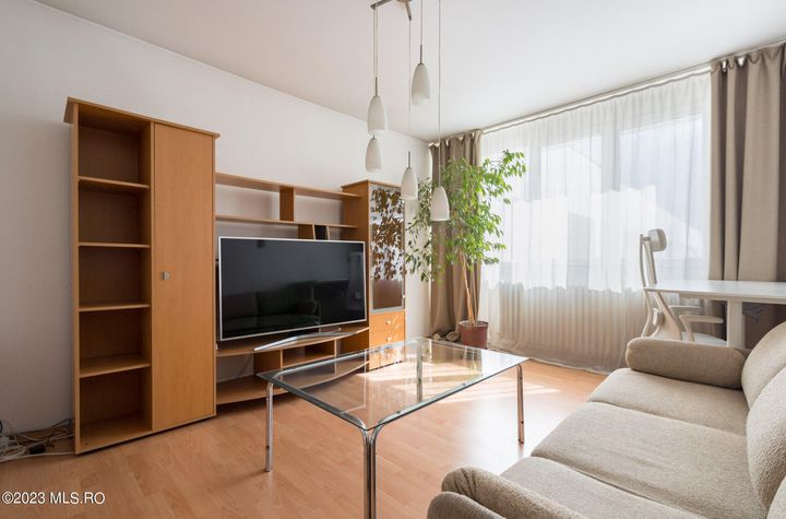 Apartament 4 camere de vanzare DRUMUL TABEREI - Bucuresti anunturi imobiliare Bucuresti