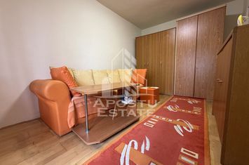 Apartament cu o camera, etajul 3, centrala proprie, zona Buziasului anunturi imobiliare Timis
