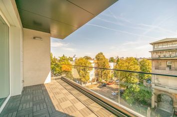 4-room apartment, building with swimming pool and gym, Aviatorilor anunturi imobiliare Bucuresti
