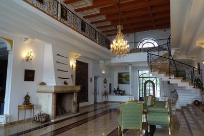 Casă 9 camere 1268 mp