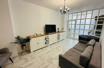 Apartament 3 camere de vanzare CIUREA - Iasi anunturi imobiliare Iasi