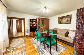 Vilă - 12 camere de vanzare SUD-EST - Covasna anunturi imobiliare Covasna