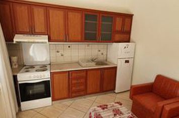 Garsonieră studio 40 mp, parter — Vyronas (zona Sigma) anunturi imobiliare Grecia
