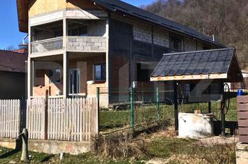 Casă - 6 camere de vanzare BEZDEAD - Dambovita anunturi imobiliare Dambovita