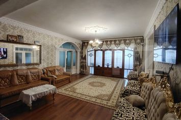 Casă - 8 camere de vanzare TARGU MURES - Mures anunturi imobiliare Mures