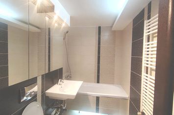 Apartament 2 camere de vanzare MIHAI BRAVU - Prahova anunturi imobiliare Prahova