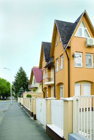 Chilipiruri imobiliare, la vânzare