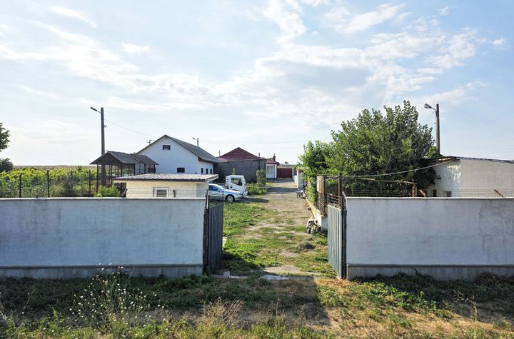 Spațiu industrial de vanzare OVIDIU - Constanta anunturi imobiliare Constanta