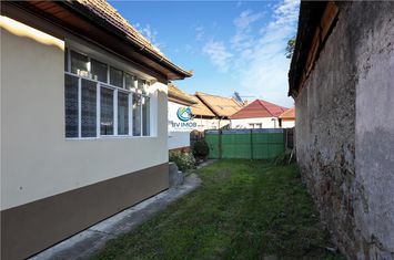 Casă - 3 camere de vanzare TARLUNGENI - Brasov anunturi imobiliare Brasov